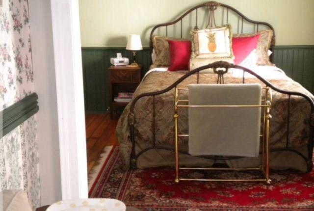The Stirling House Waterfront Inn Greenport Esterno foto