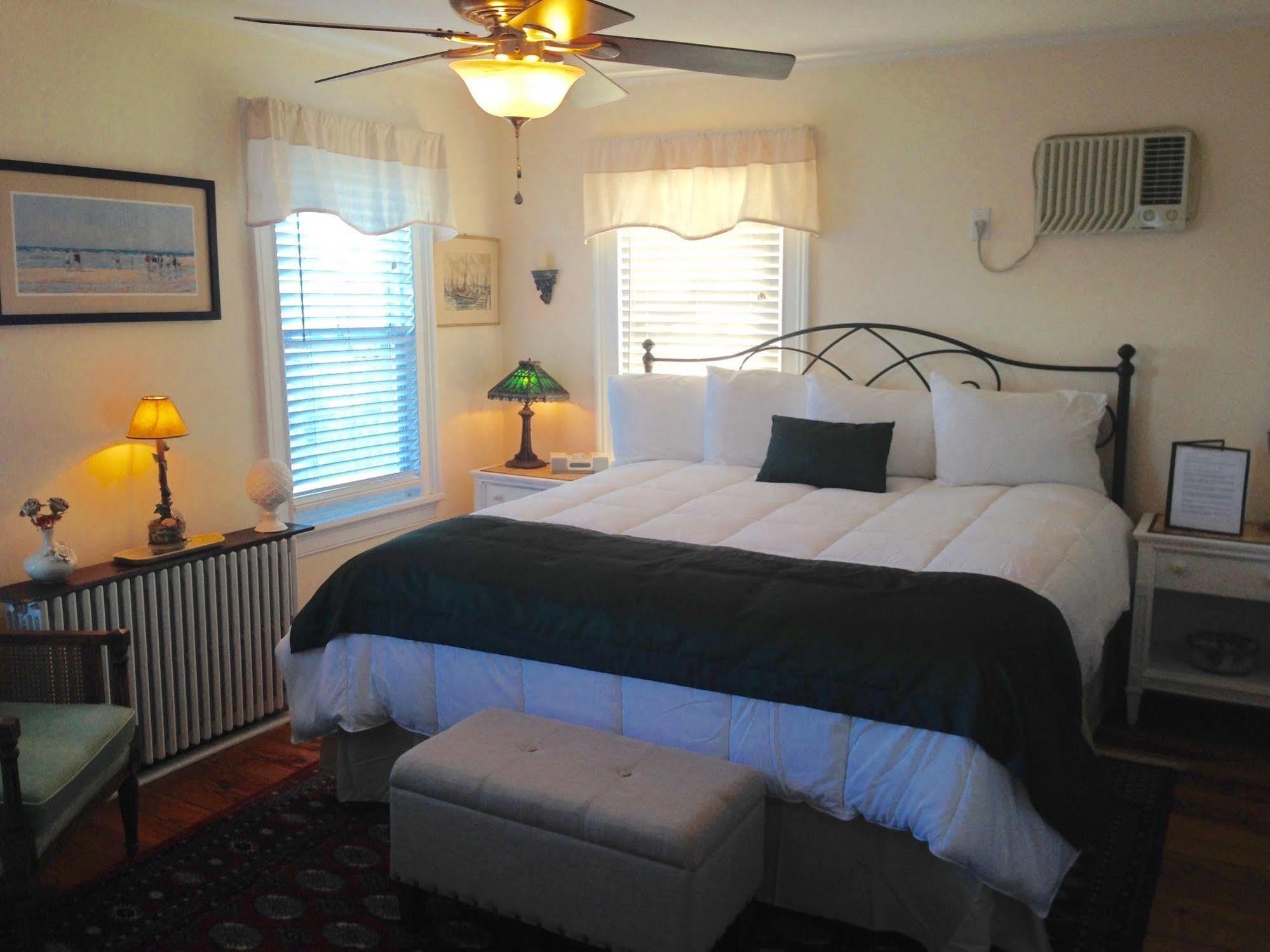The Stirling House Waterfront Inn Greenport Esterno foto