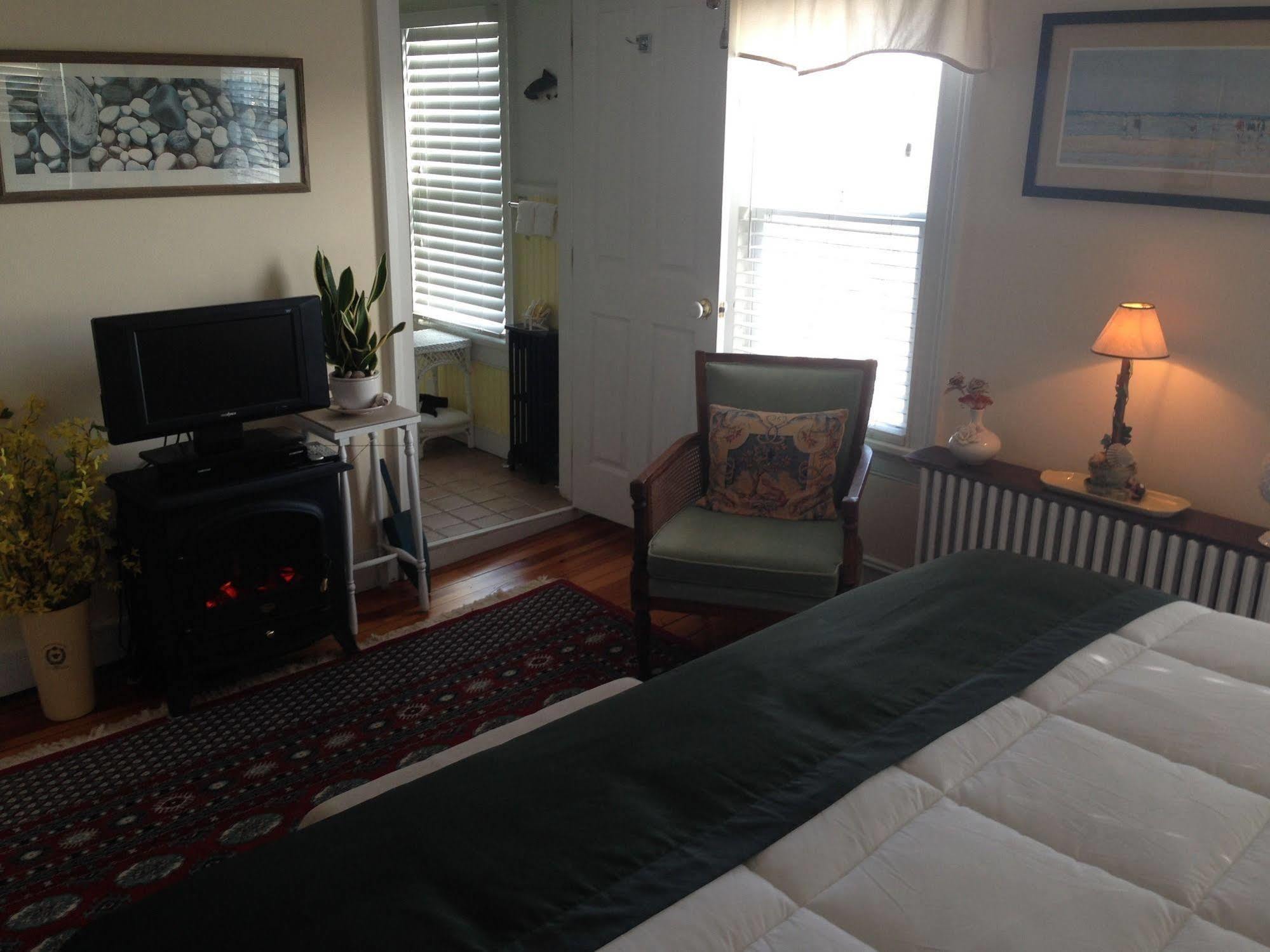 The Stirling House Waterfront Inn Greenport Esterno foto